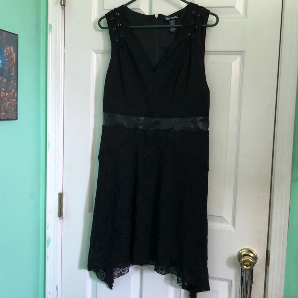 Black sleeveless dress - Size XL